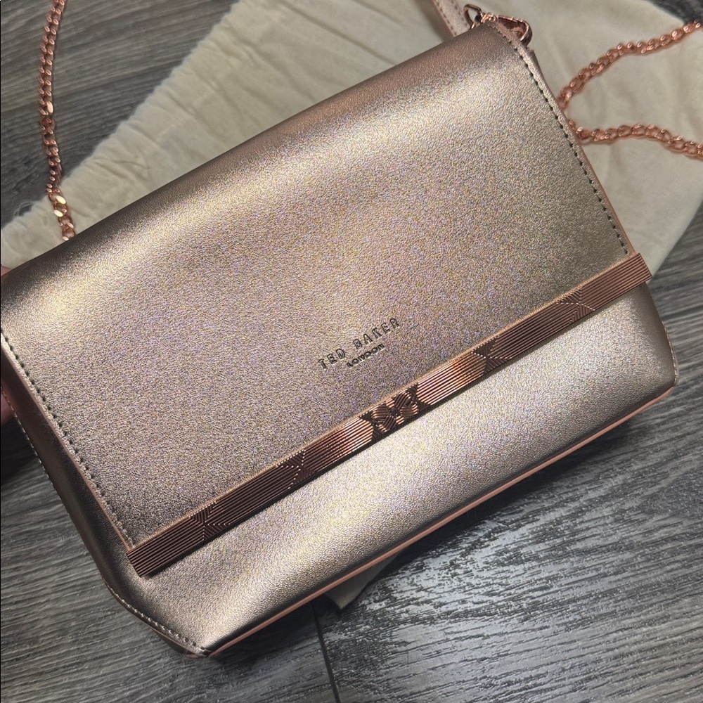 Ted Baker Metallic Rose Gold Crossbody Bag with Chain Strap